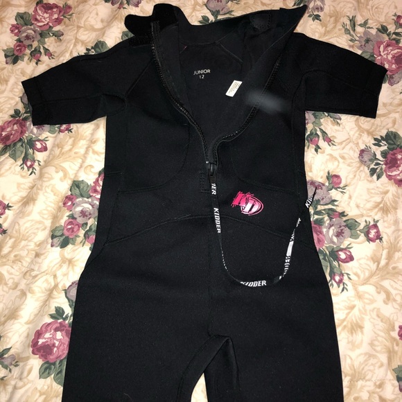 Kidder size 12 wetsuit - Picture 2 of 3